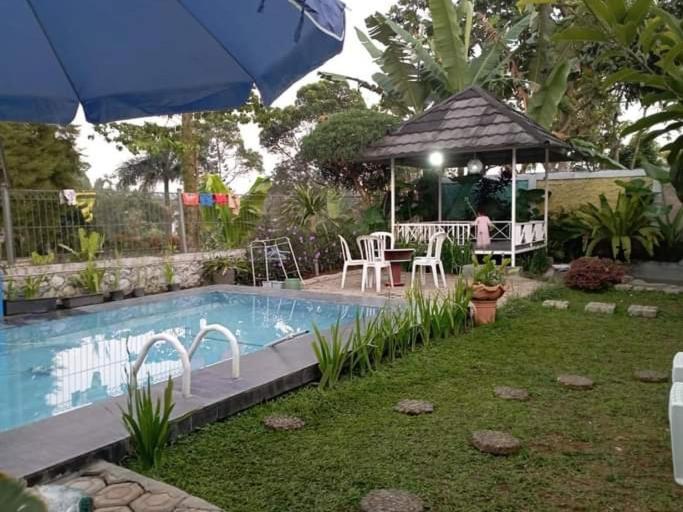 Villa Sentebale Bogor Buitenkant foto
