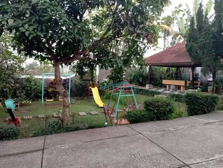 Villa Sentebale Bogor Buitenkant foto