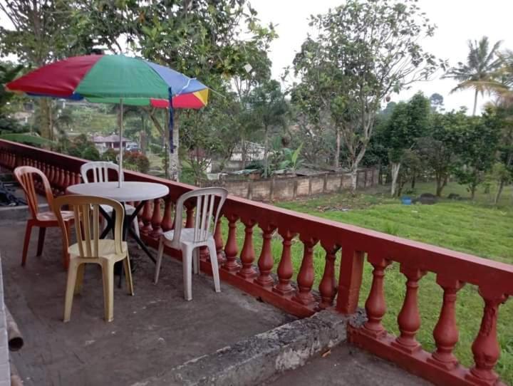 Villa Sentebale Bogor Buitenkant foto