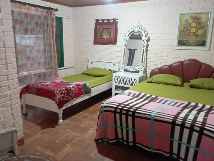 Villa Sentebale Bogor Buitenkant foto
